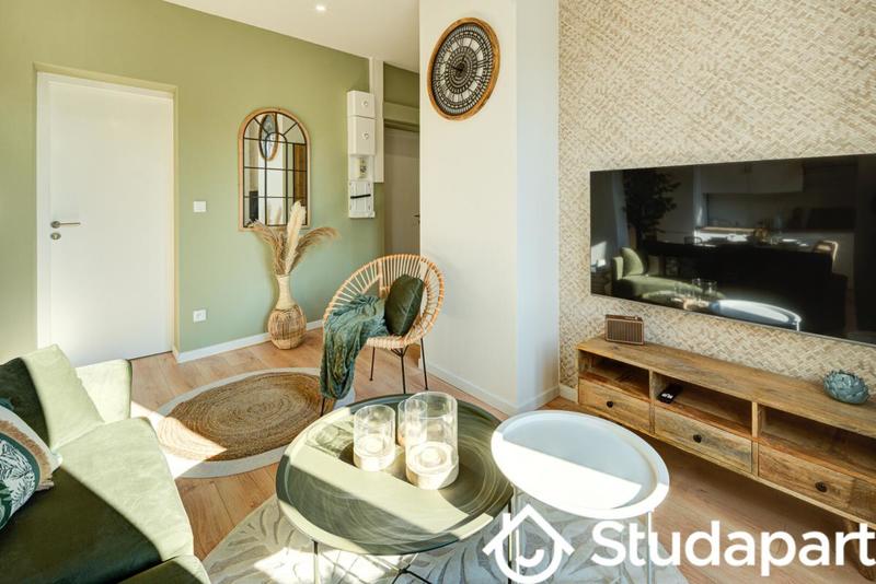 Chambre - 10 m² - 1 pièce