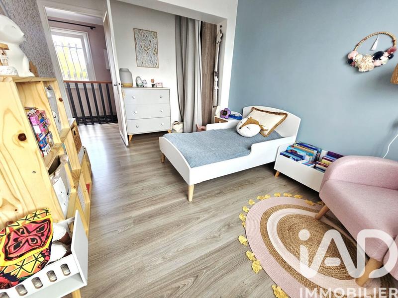 Maison - 95 m² - 5 pièces