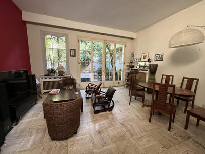 Maison - 223 m² - 5 pièces