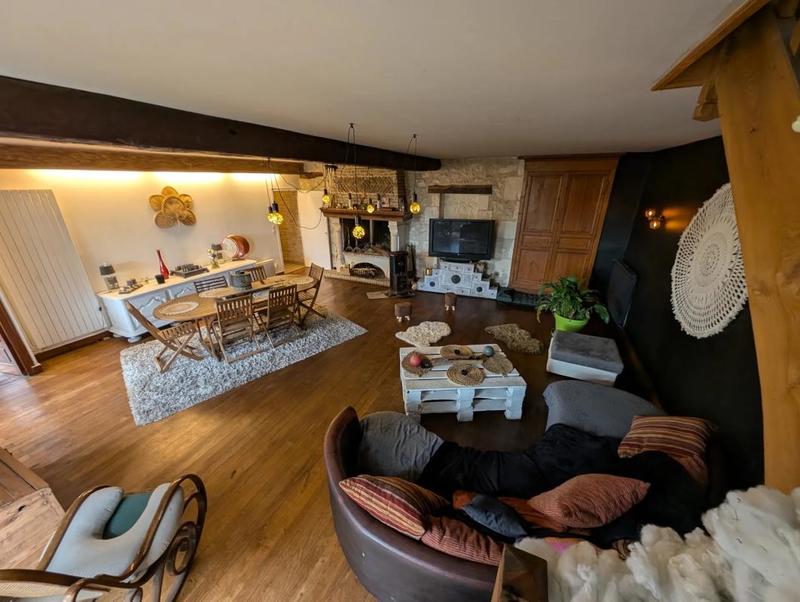 Maison en pierre - 265 m² - 7 pièces