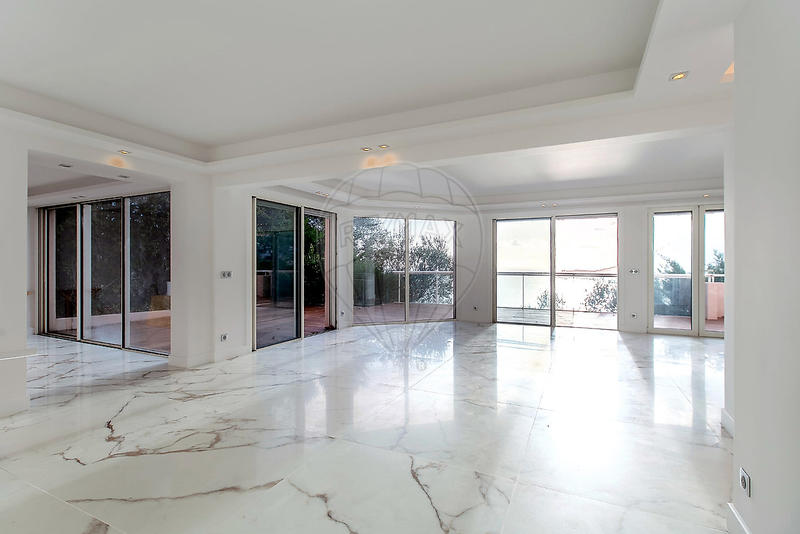 Appartement - 138 m² - 4 pièces