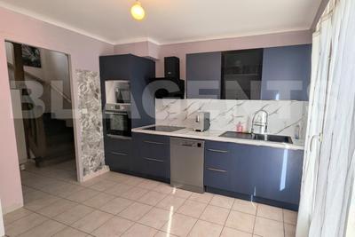 Maison de village - 76 m² - 4 pièces