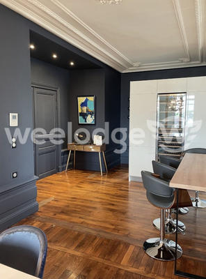 Bureau - 160 m² - 6 pièces