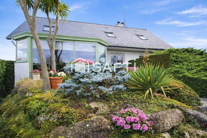 Maison - 182 m² - 7 pièces