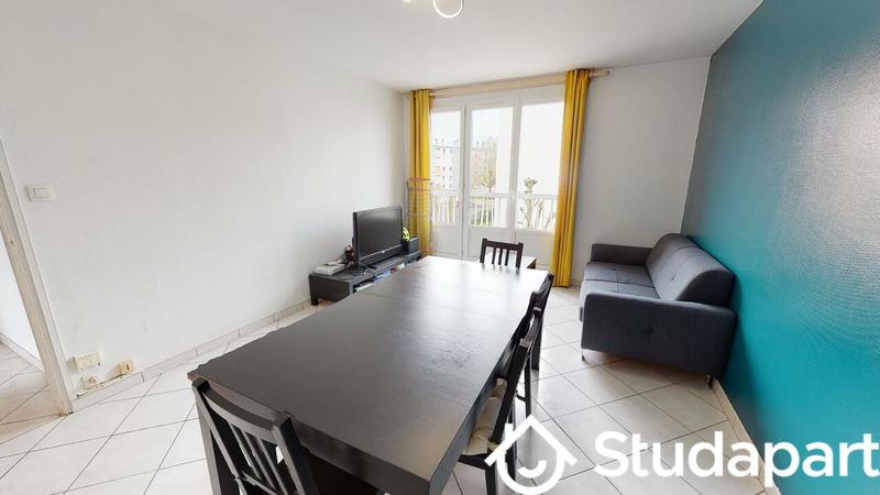 Chambre - 11 m² - 1 pièce