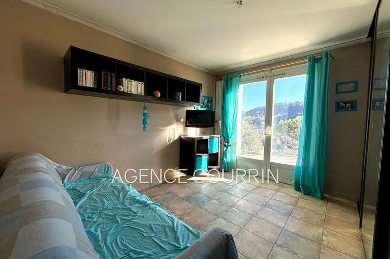 Maison - 102 m² - 4 pièces