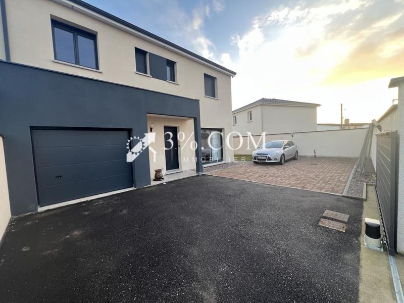 Maison - 121 m² - 5 pièces