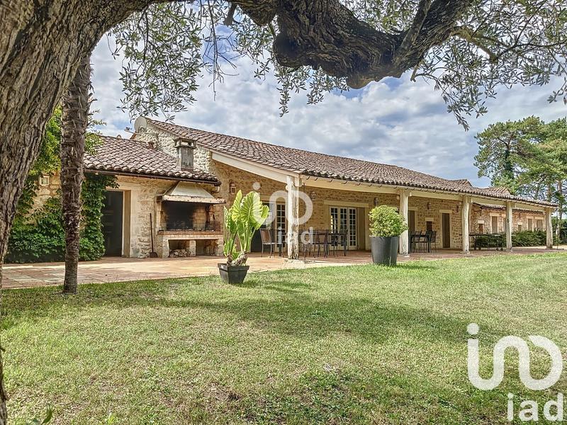 Château - 670 m² - 16 pièces