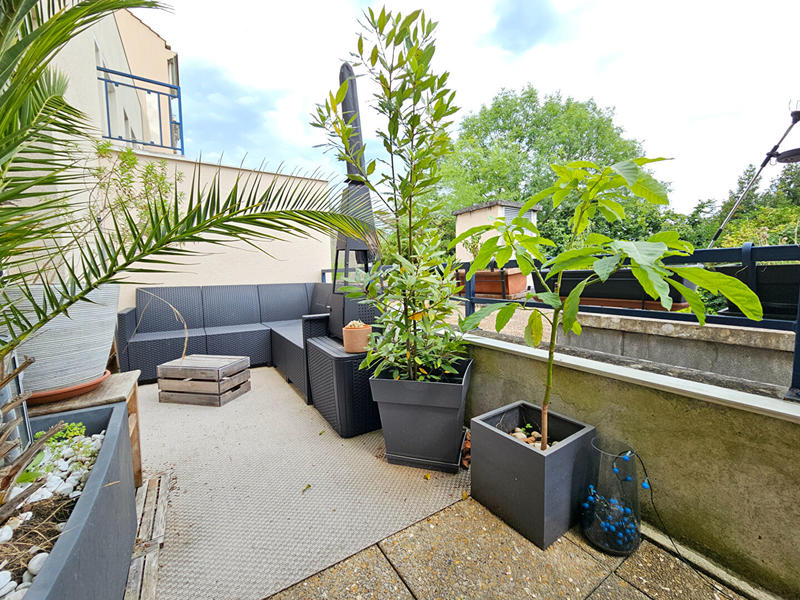 Appartement - 90 m² - 4 pièces