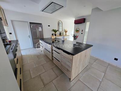 Corps de ferme - 170 m² - 5 pièces