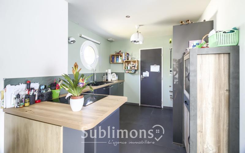 Maison - 80 m² - 5 pièces