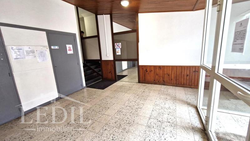 Studio - 27 m² - 2 pièces