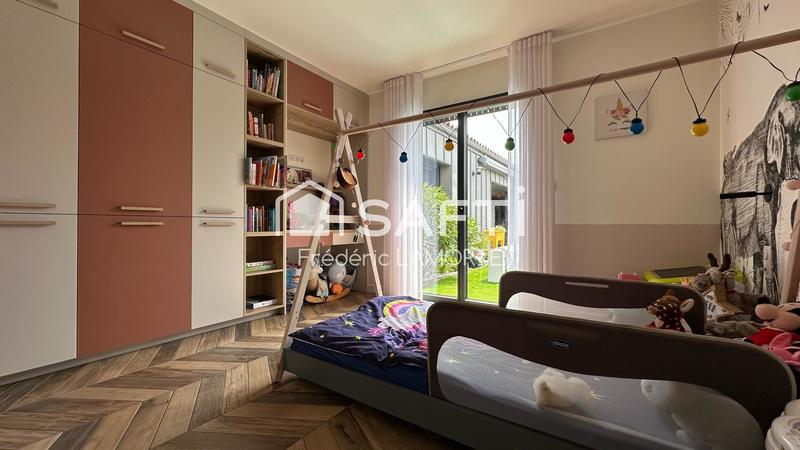 Villa - 199 m² - 7 pièces