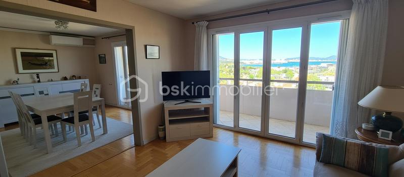 Appartement - 100 m² - 5 pièces