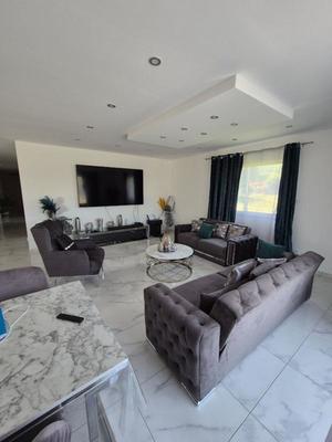 Maison - 160 m² - 7 pièces