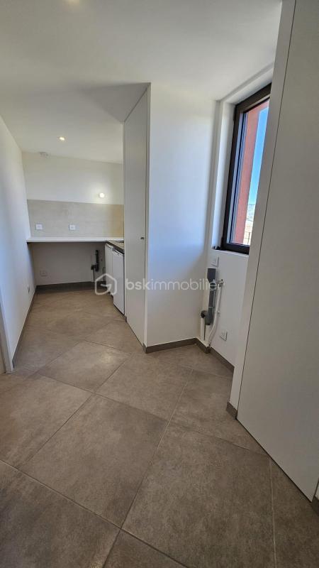 Studio - 30 m² - 1 pièce