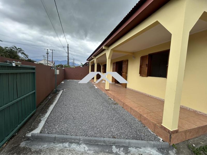 Maison traditionnelle - 142 m² - 5 pièces