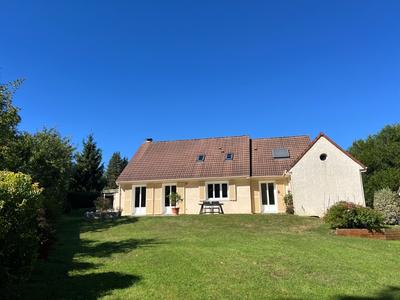 Maison - 215 m² - 7 pièces