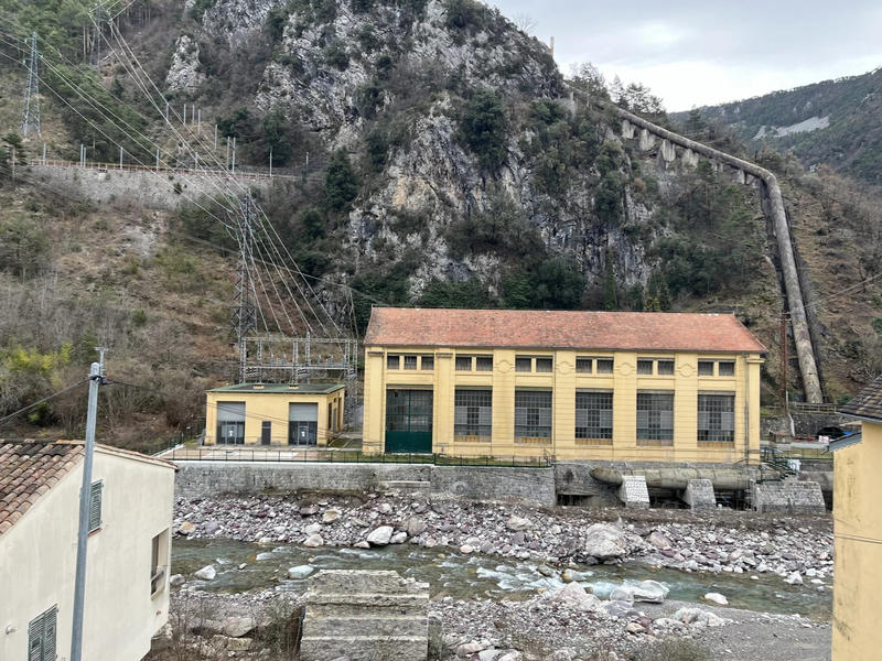 Appartement - 107 m² - 6 pièces