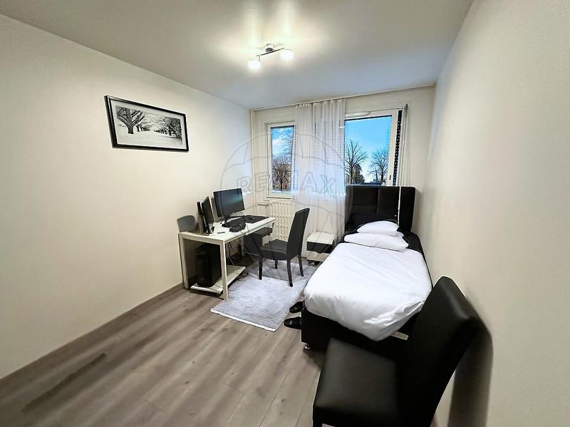 Appartement - 90 m² - 4 pièces