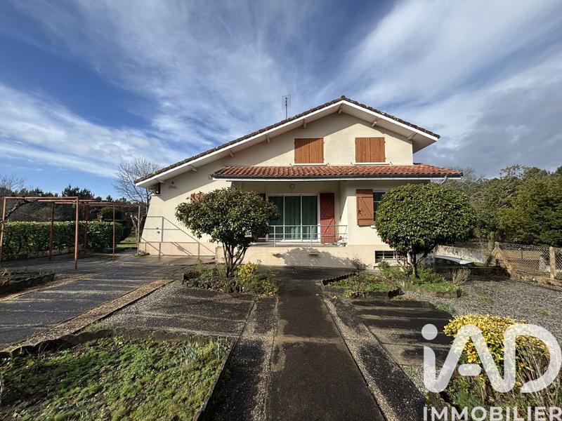 Maison - 191 m² - 8 pièces