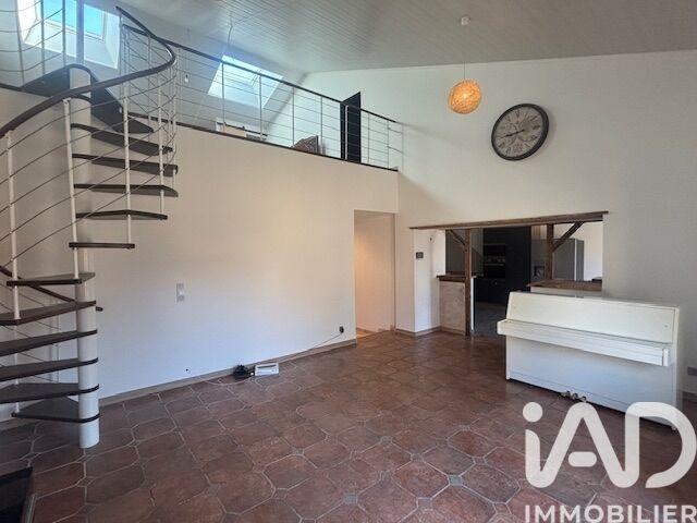 Maison - 227 m² - 5 pièces