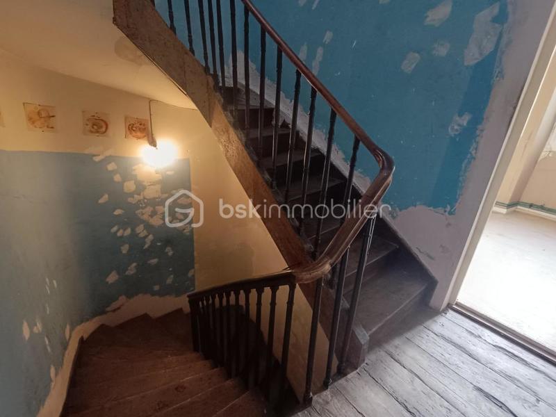 Immeuble - 256 m² - 9 pièces