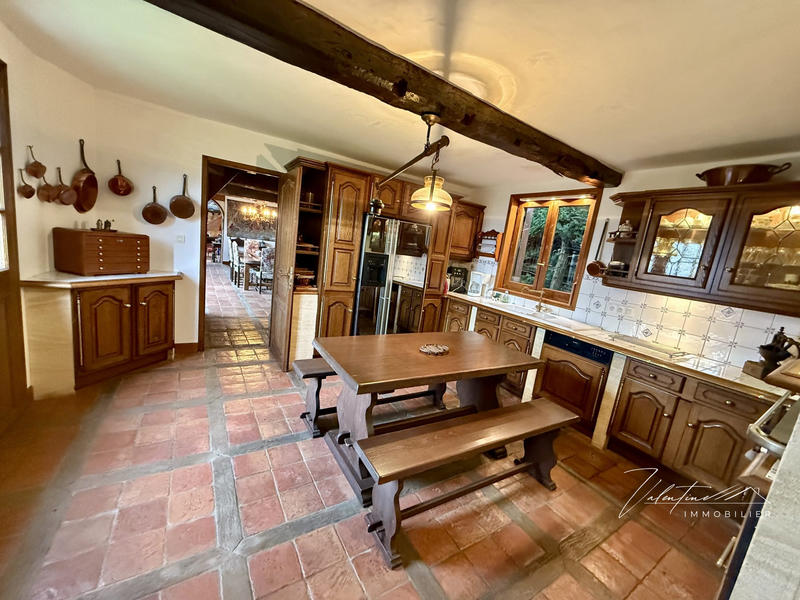 Maison - 322 m² - 7 pièces