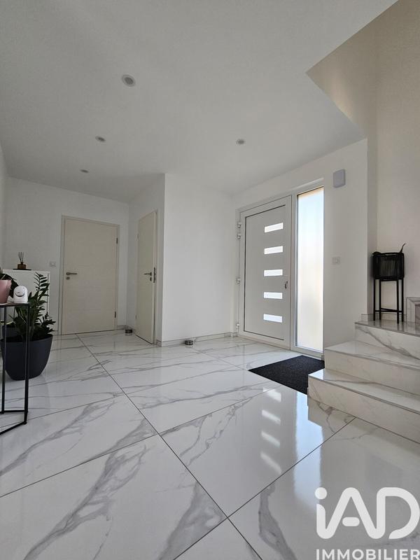 Maison - 144 m² - 5 pièces