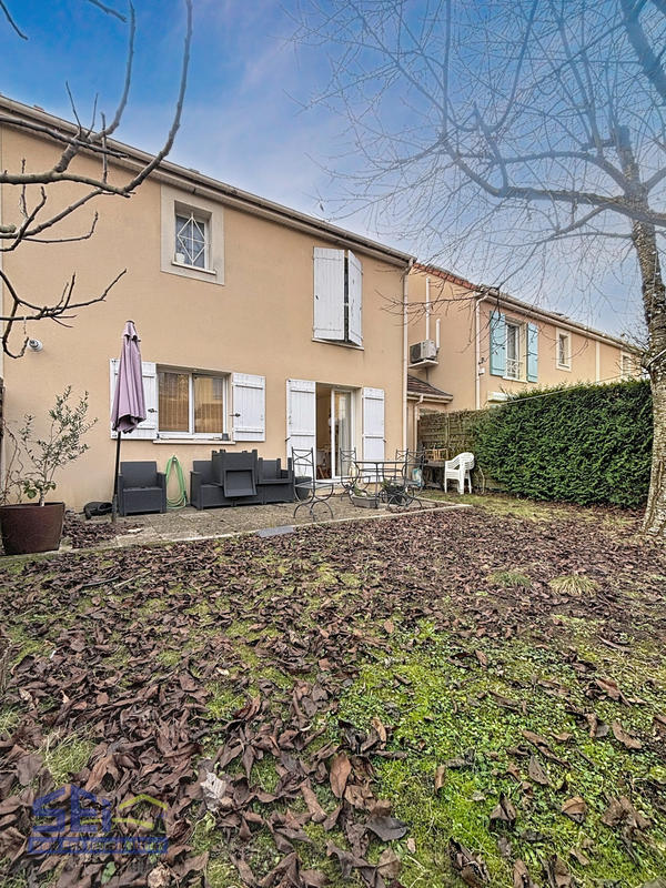 Maison - 104 m² - 5 pièces