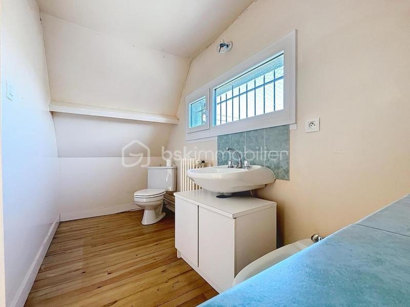 Maison - 174 m² - 7 pièces