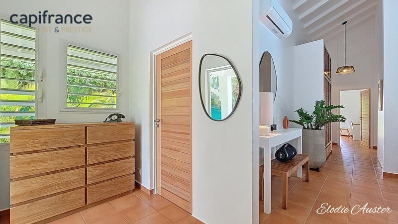 Propriété - 145 m² - 5 pièces