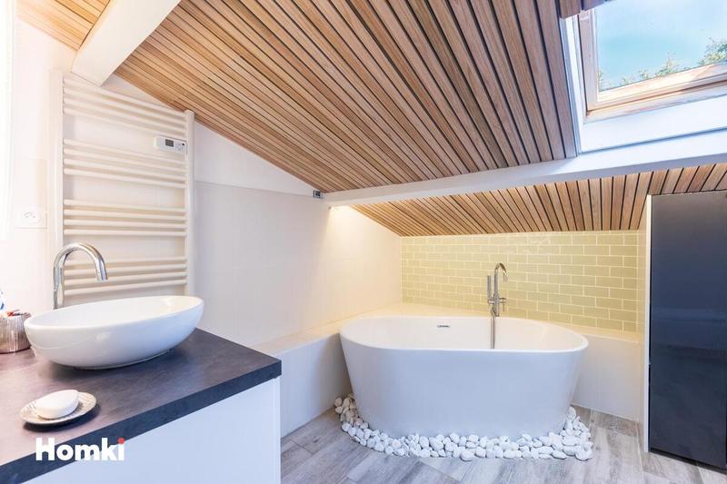 Maison - 200 m² - 5 pièces