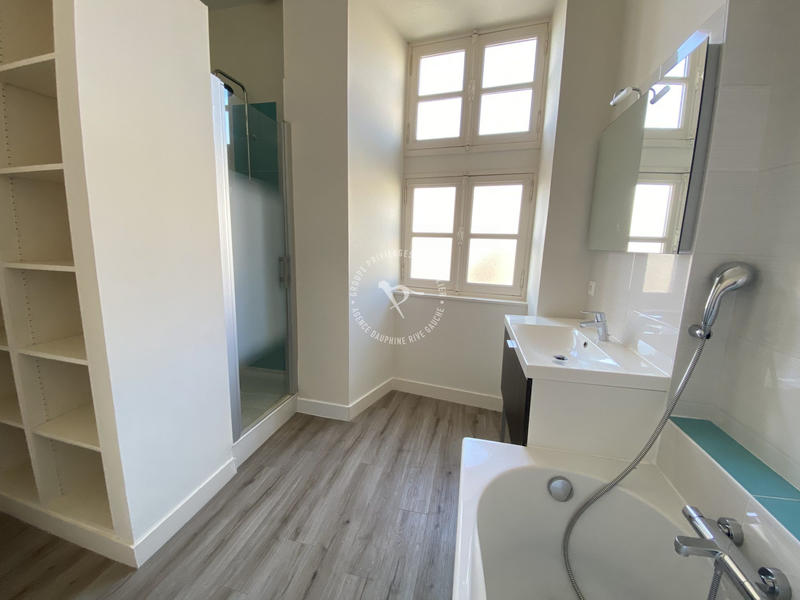 Appartement - 134 m² - 4 pièces