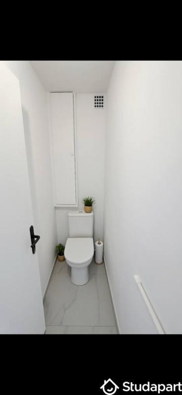 Chambre - 12 m² - 1 pièce