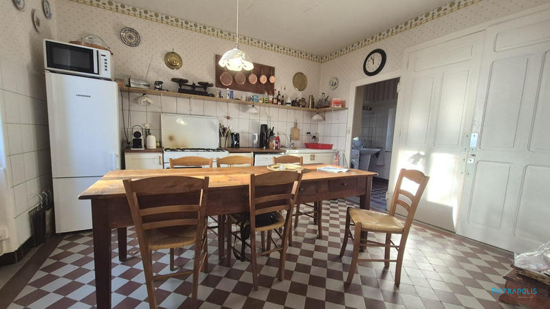 Maison - 100 m² - 5 pièces