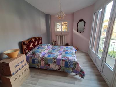 Appartement - 93 m² - 4 pièces