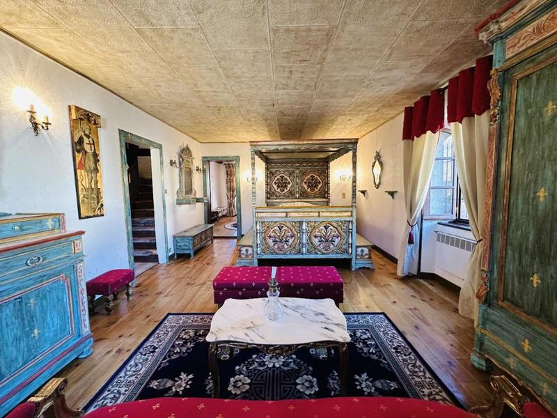 Maison de village - 420 m² - 12 pièces