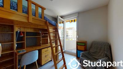 Chambre - 10 m² - 1 pièce