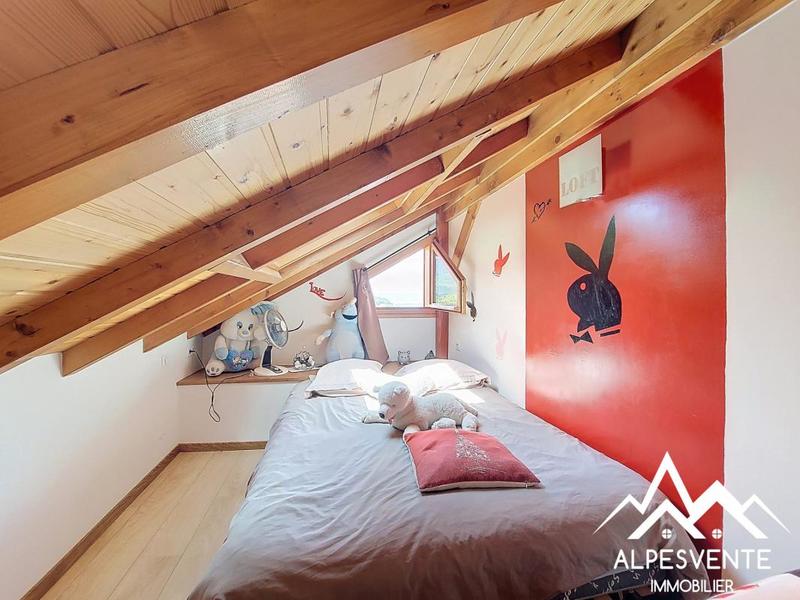 Maison - 110 m² - 4 pièces