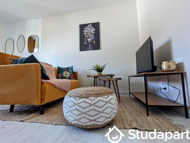 Chambre - 12 m² - 1 pièce