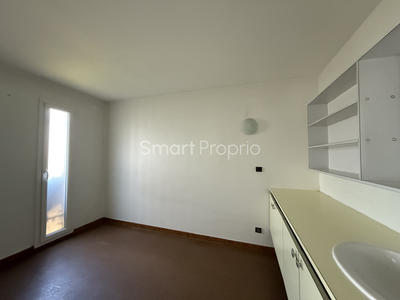 Local commercial - 200 m²