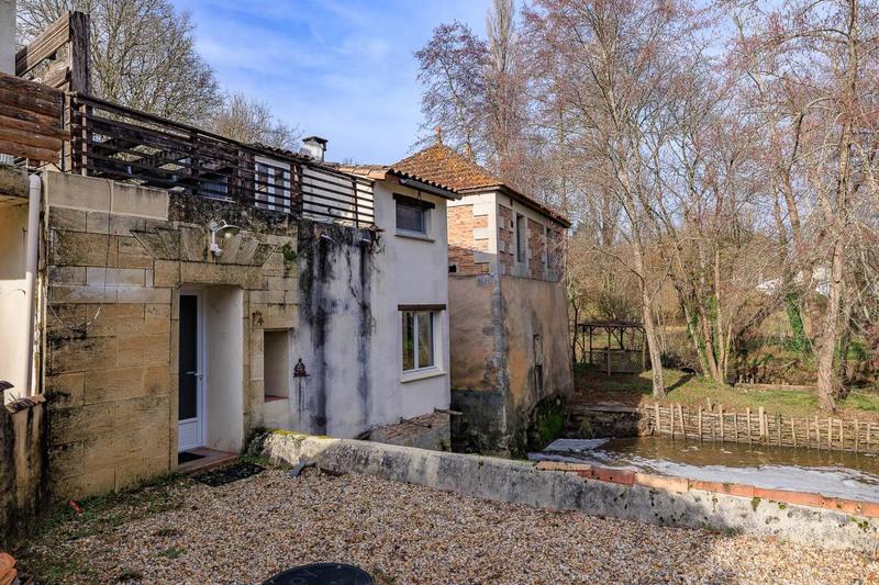 Moulin - 51 m² - 2 pièces