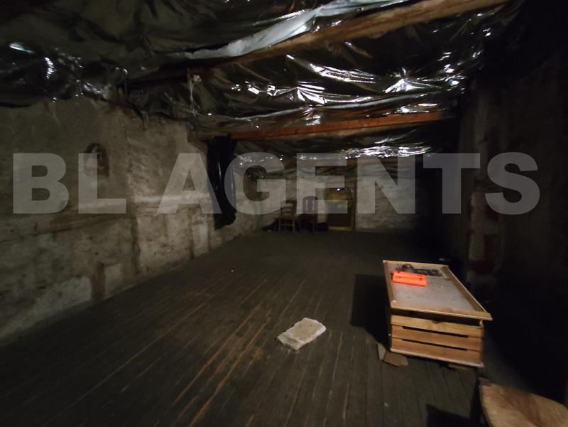 Appartement - 220 m² - 3 pièces