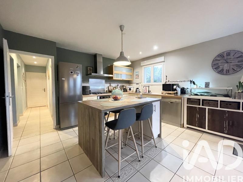 Maison - 99 m² - 5 pièces