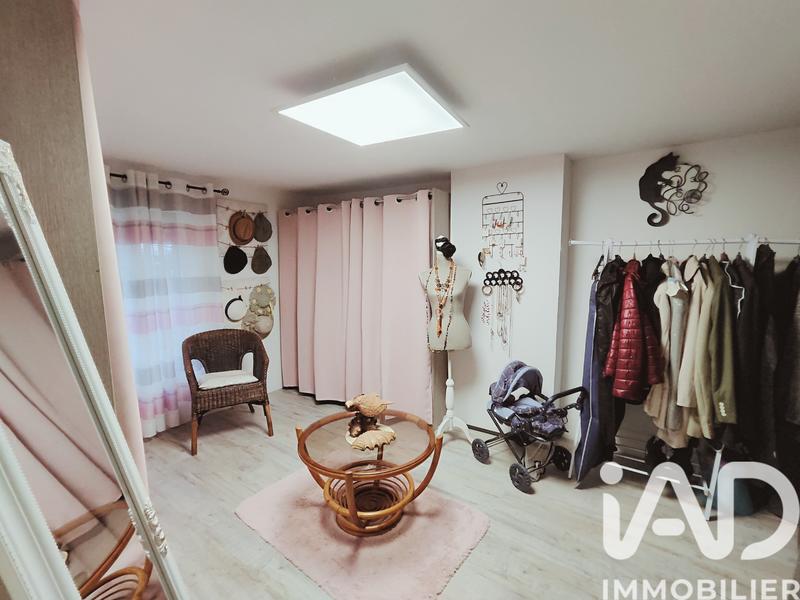 Maison - 378 m² - 10 pièces