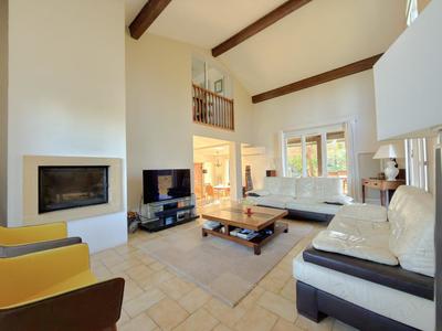 Maison - 151 m² - 6 pièces