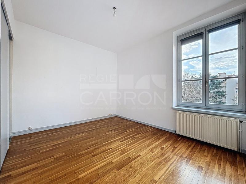 Appartement - 77 m² - 3 pièces