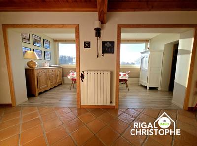 Maison - 200 m² - 9 pièces