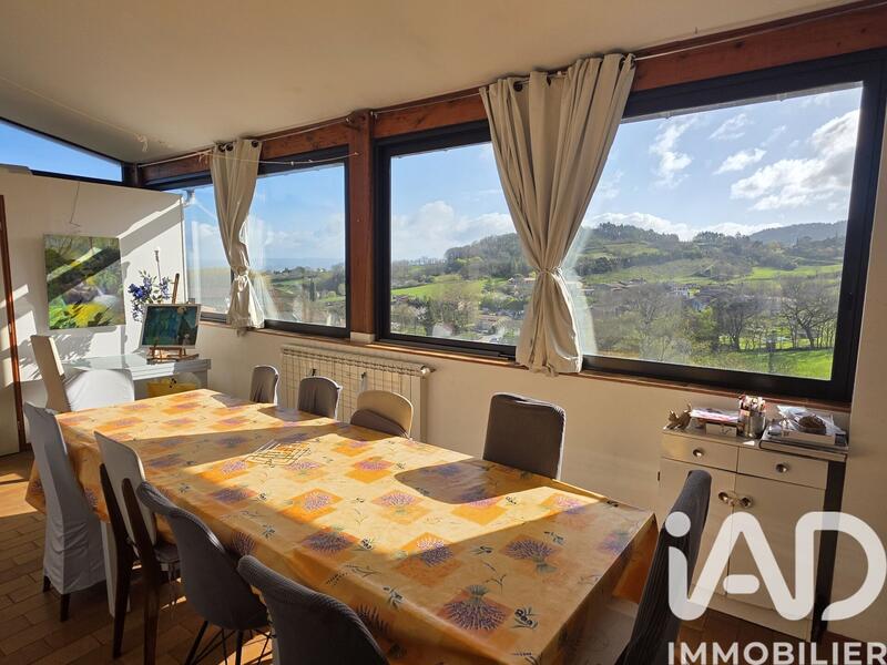 Maison de village - 152 m² - 6 pièces